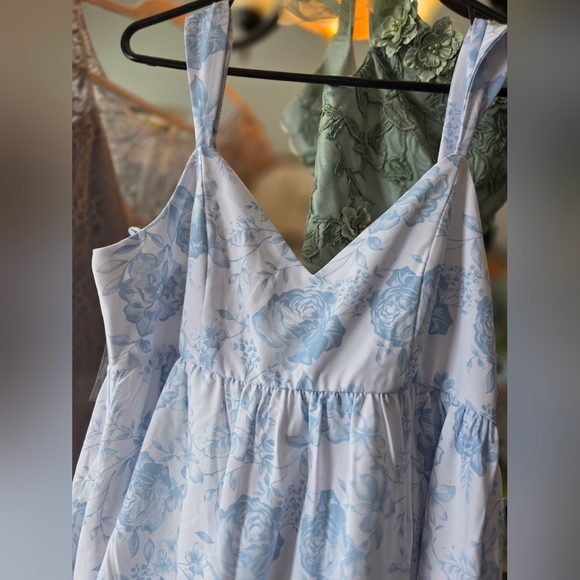 XL Trixxi Junior's Blue Floral Easter Spring Dress New - Picture 5 of 9